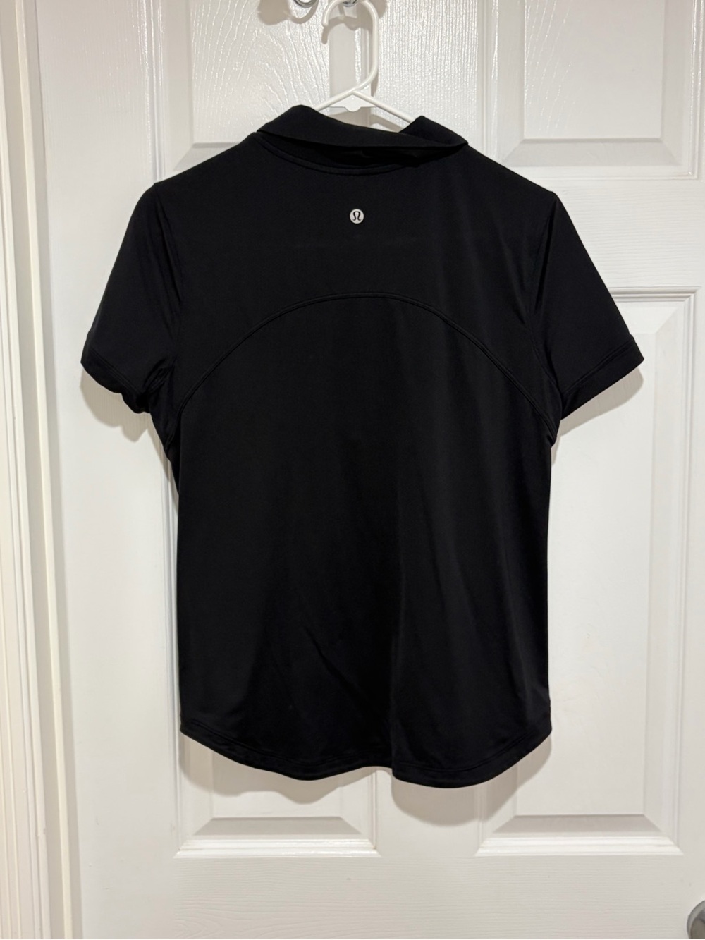 Lululemon Black Golf Short Sleeve Shirt~Size 8